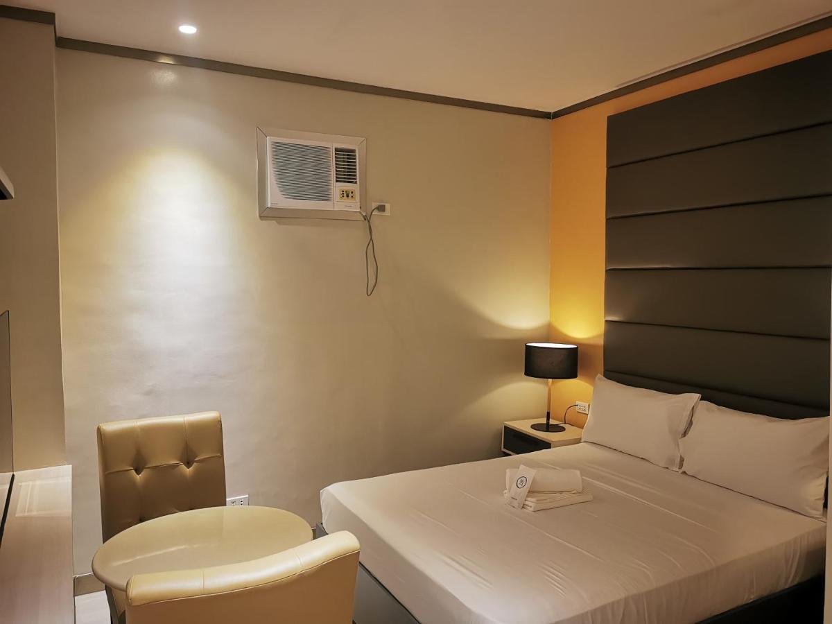 Yes Hotel Pandi Bulacan Ngoại thất bức ảnh